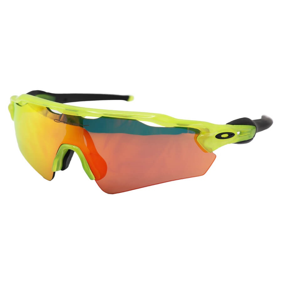 4f634fab27c85bb019dfc832d224a739c28e2c5d_1736756395.jpg عینک ورزشی اوکلی مدل OO9275-07 - Image 1